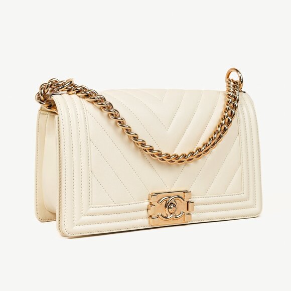 Chanel Medium Boy Creme Chevron Lambskin Flap Shoulder Bag - Picture 2 of 13
